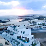 15b Sea View Ocean View Escape Apartment